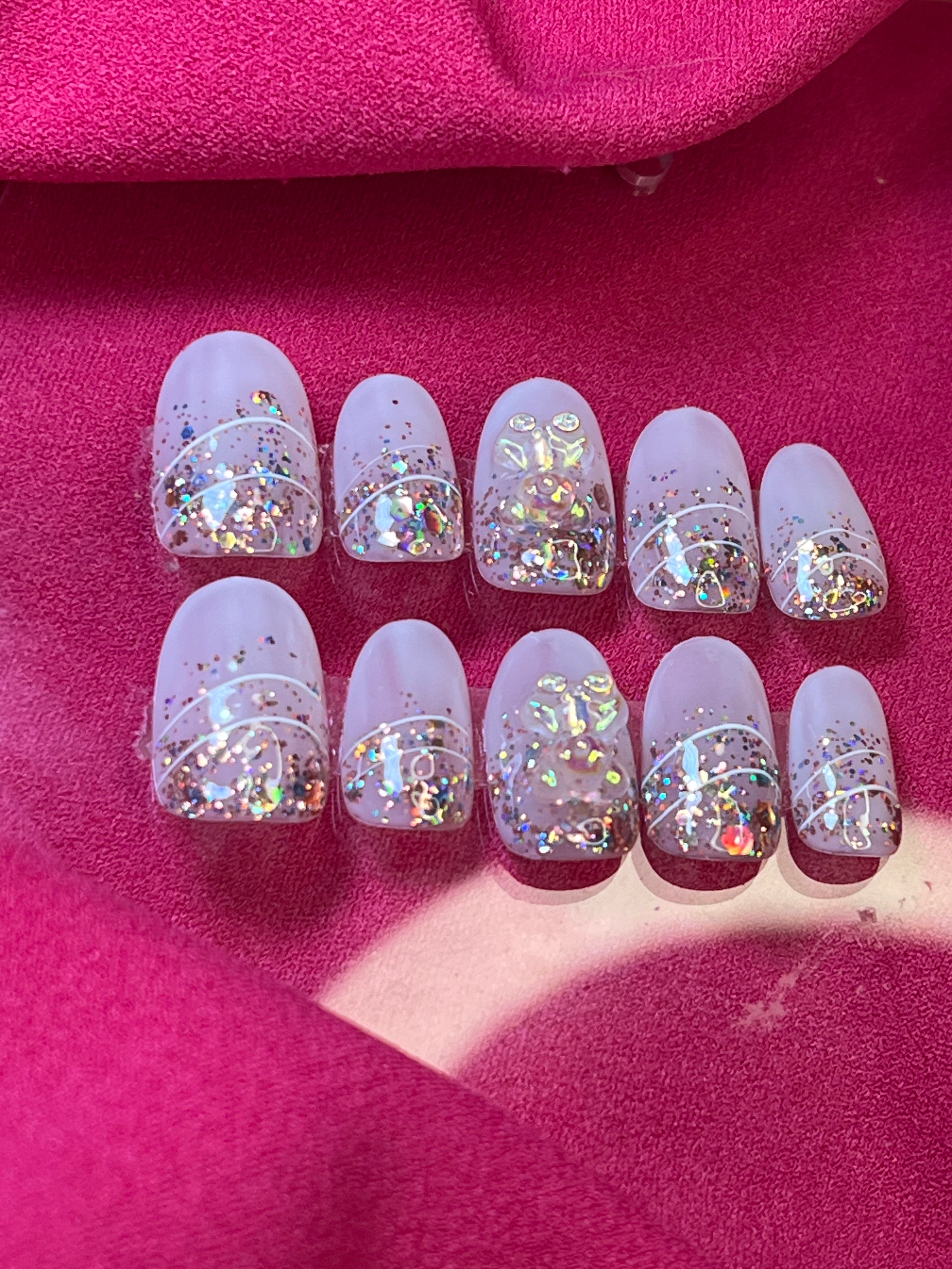 Diamond Bear Glitter Press-On Nails with sparkling glitter and diamond-shaped bear embellishments, ideal for traditional and casual outfits.